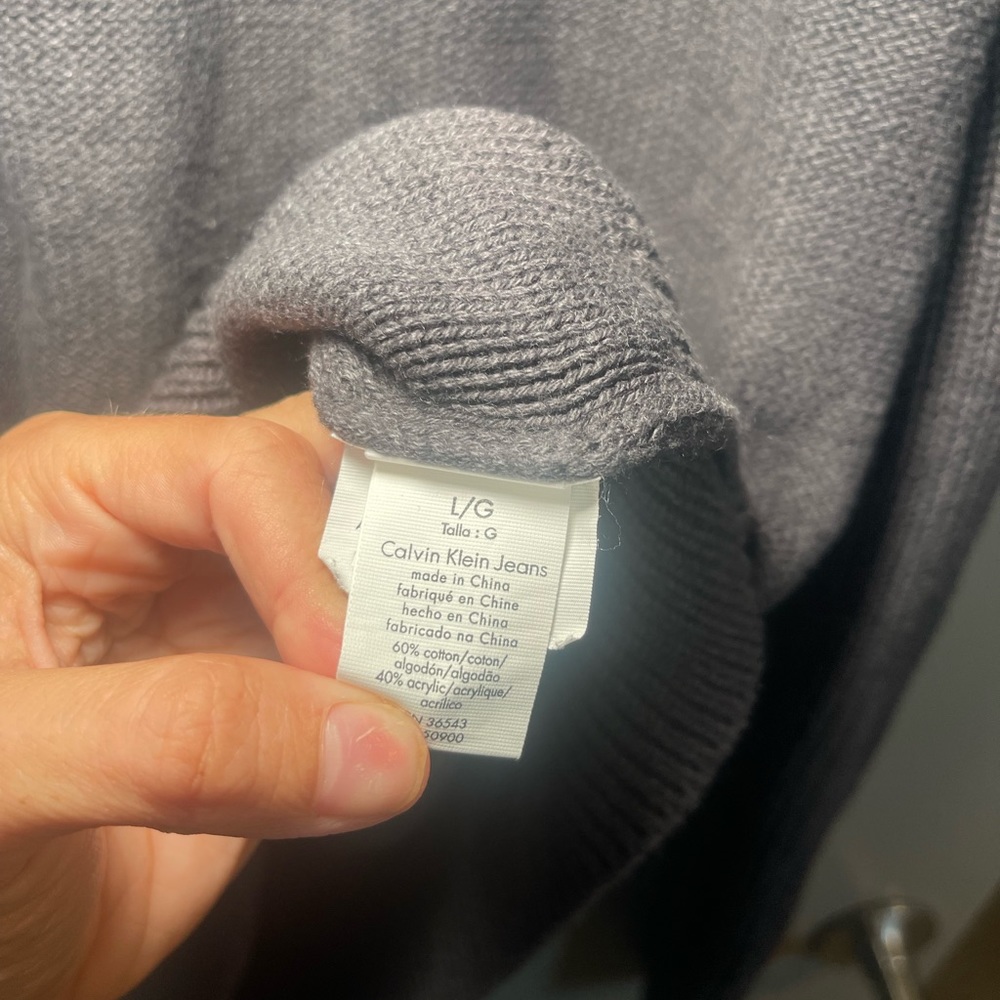 Calvin Klein Jeans Sweater Size Large - Picture 4 of 4
